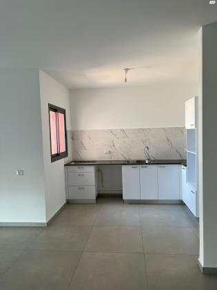 הנחשול 2 (נווה ים)