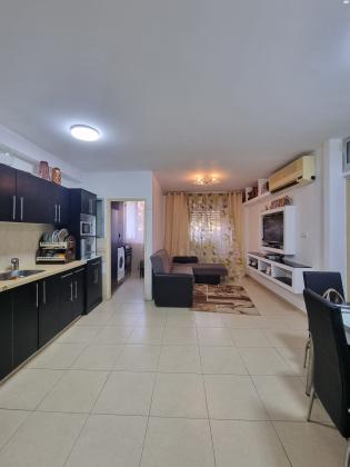 אהרון בוגנים 1 (רמת דן;גבעת הדר)