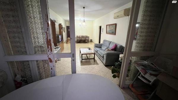 זאב יעבץ 13 (החלוץ;העבודה)