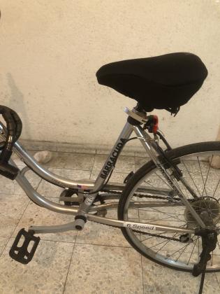 אופני עיר כביש נשים קלות