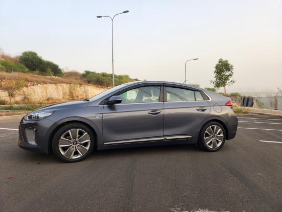 יונדאי איוניק (2017)