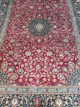 שטיח פרסי מקורי למכירה בעקבות מעבר דירה