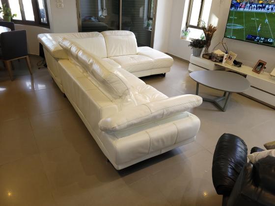 ספת עור פינתית איטלקית לבנה,