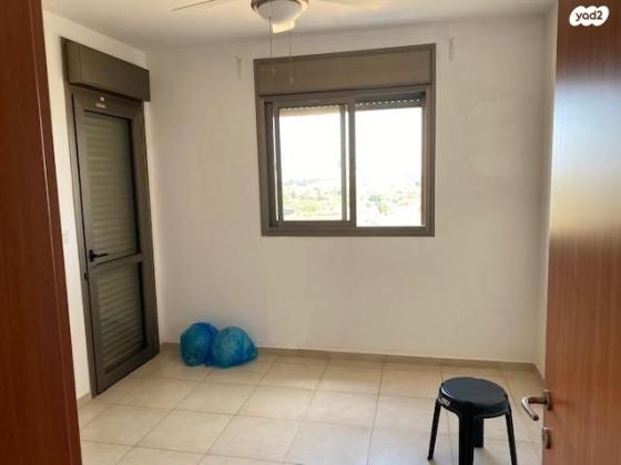 רפאל איתן 14 (אם המושבות)