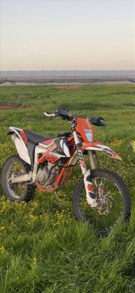 ק.ט.מ / KTM Free Ride 250F יד 2 | שנת 2018 | 1111 ק"מ