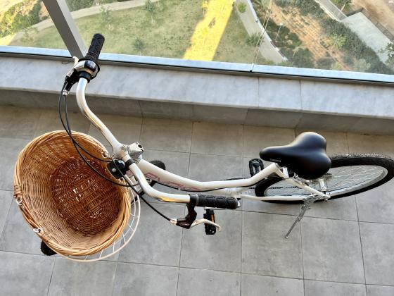 הרכב Evoke L100 26 הוא