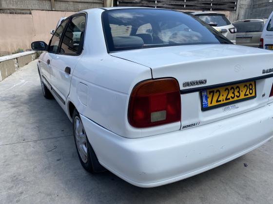 סוזוקי בלנו (2000)