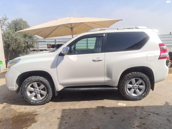 טויוטה לנד קרוזר קצר (2014)