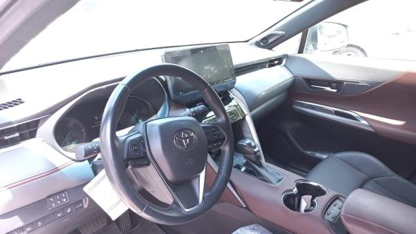 טויוטה ונזה (2021 ואילך) (2021)