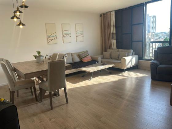 יהודה לייב פינסקר 18 (מרכז העיר צפון)