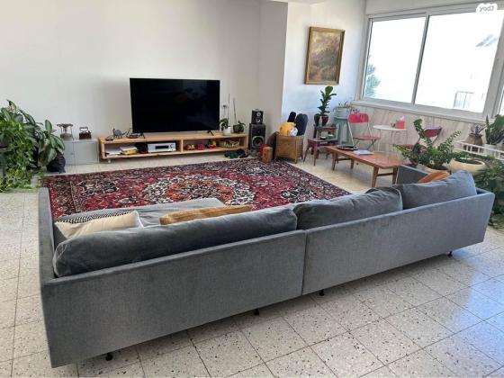 ספה עם שזלונג של טולמנס