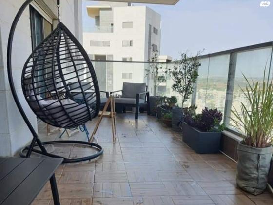 הנמל 10 (השכונה הירוקה)