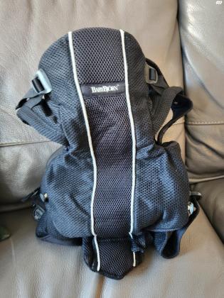 מנשא בייבי ביורן סינרג'י שחור