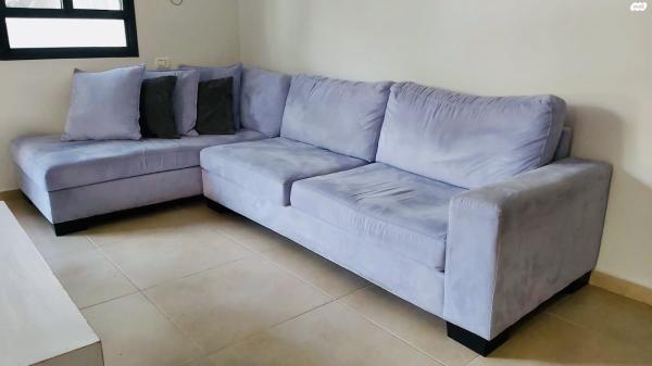 סלון פינתי בצבע לילך בהיר בגודל 3X1