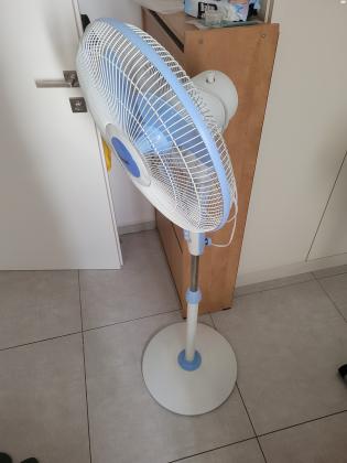 מאוורר עמוד של Home מבית הום סנטר