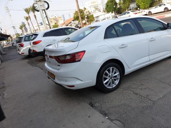 רנו מגאן גראנד קופה (2018)