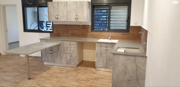 הצלפים 7 (רוממה)