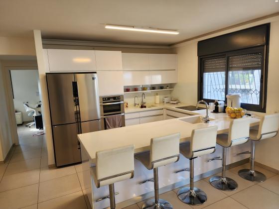 הרב ישעיהו משורר 22 (הדר גנים;גני הדר)