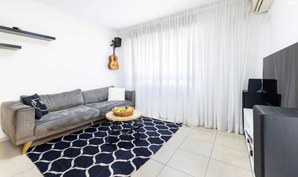 עוזי חיטמן 23 (קרית האמנים)