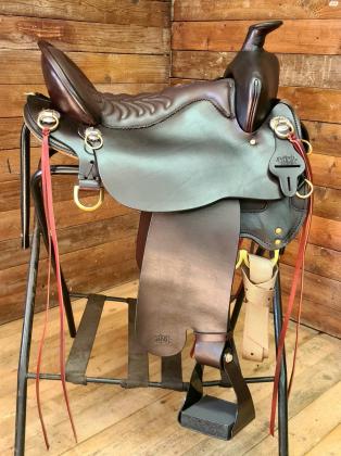 אוכף טאקר 1617Taker חדש בנאילון