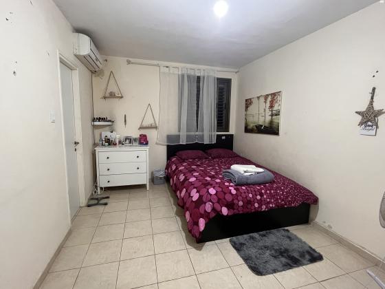 משה גליקסון 22 (נאות הרצל)