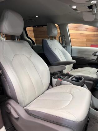 קרייזלר פסיפיקה (2019)