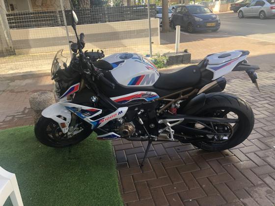 ב.מ.וו S1000R (2022)