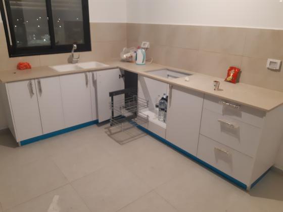 *חזית פורמייקה טפ לבנה*מתקן לסירים