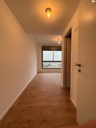 צבי מנדלבלט 3 (מרכז)