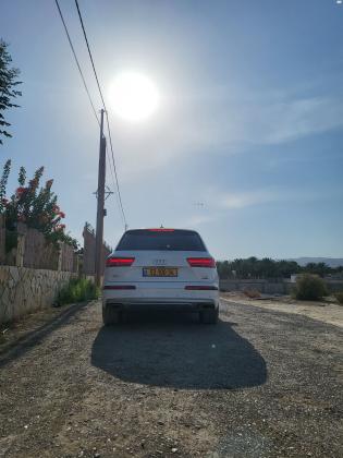 אאודי Q7 (2016)