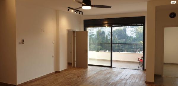 הצלפים 7 (רוממה)