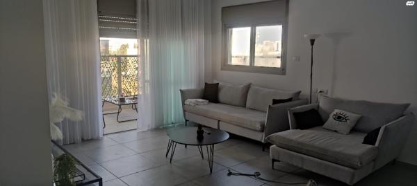 יעקב קינמון 9 (מרכז העיר)
