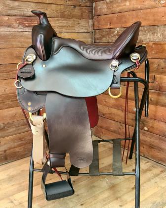 אוכף טאקר 1617Taker חדש בנאילון