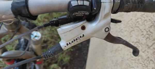 אופני שיכוך מלא מצוינות, מעביר