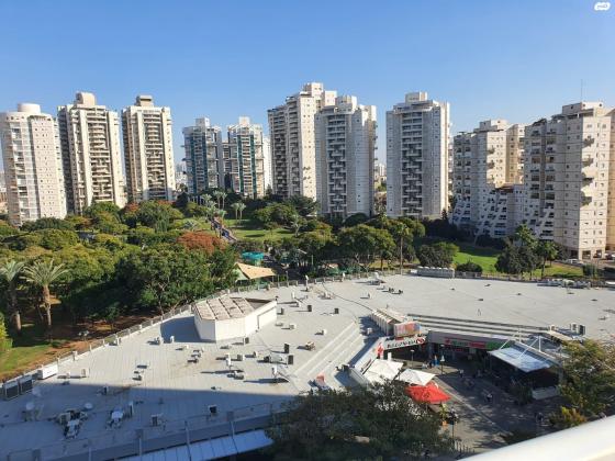 תרצה 32 (מרום נווה)