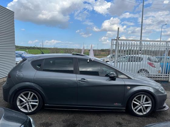 סיאט לאון (2013)