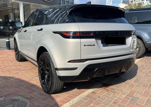 לנד רובר ריינג' איווק (2022)