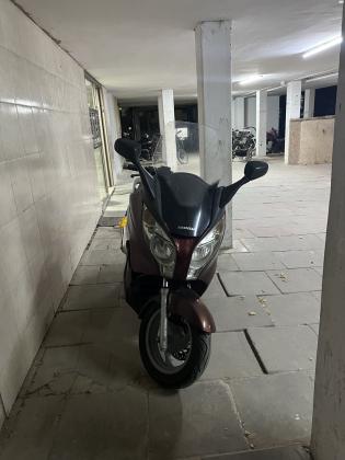 הונדה ואראדרו 125 (2010)