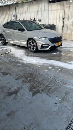 סקודה אוקטביה RS (2021)