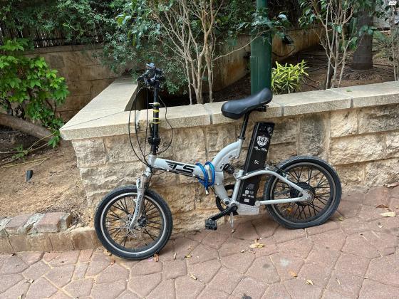 שלדה של אופניי TS שיכוך