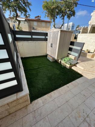 אברהם ניסן 9 (קרית היובל)