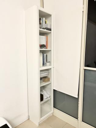 ארון ספרים דלת זכוכית של