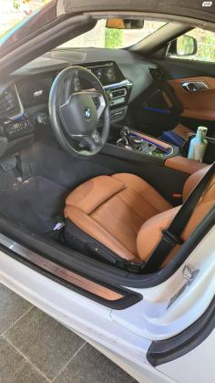 ב.מ.וו Z4 (2021)