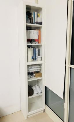 ארון ספרים דלת זכוכית של