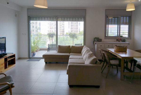 גינת אגוז 2 (נוה פרדסים)