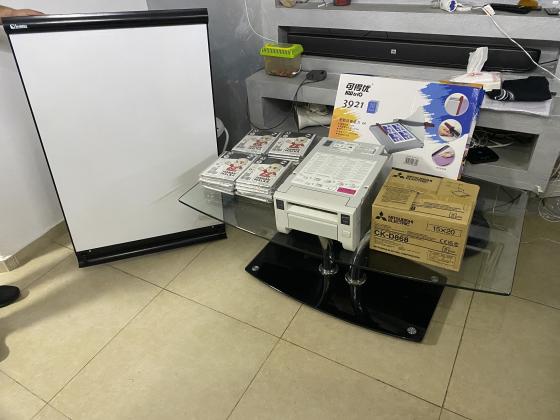 ציוד קומפלט לצלמי מגנטים הכולל: