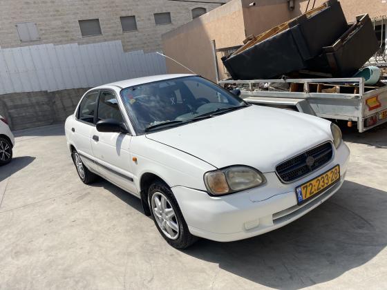 סוזוקי בלנו (2000)