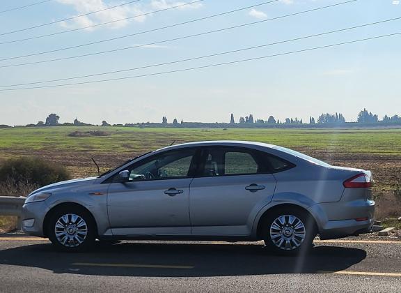 פורד מונדאו (2008)