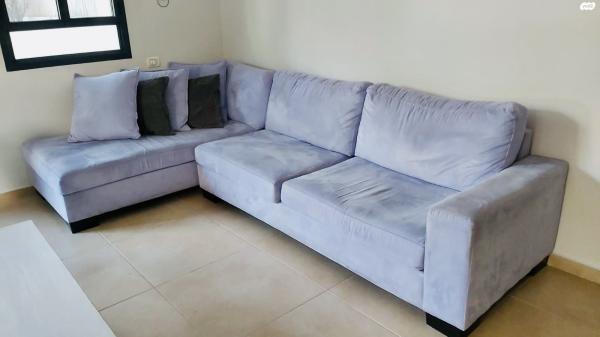 סלון פינתי בצבע לילך בהיר בגודל 3X1