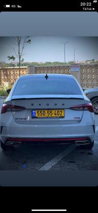 סקודה אוקטביה RS (2021)